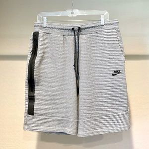 Nike Printed Tech Fleece Shorts Grey Mens L